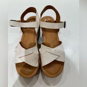 Kork Ease Myrna 2.0 platform sandal cream leather size 10m new no box Cork wedge